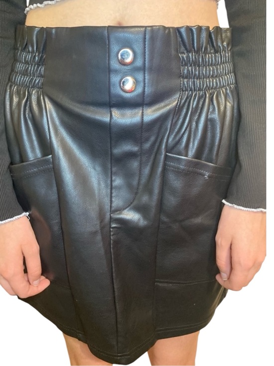 Biashe Dresses & Skirts - Black Faux Leather Mini Skirt with Front Pockets size small